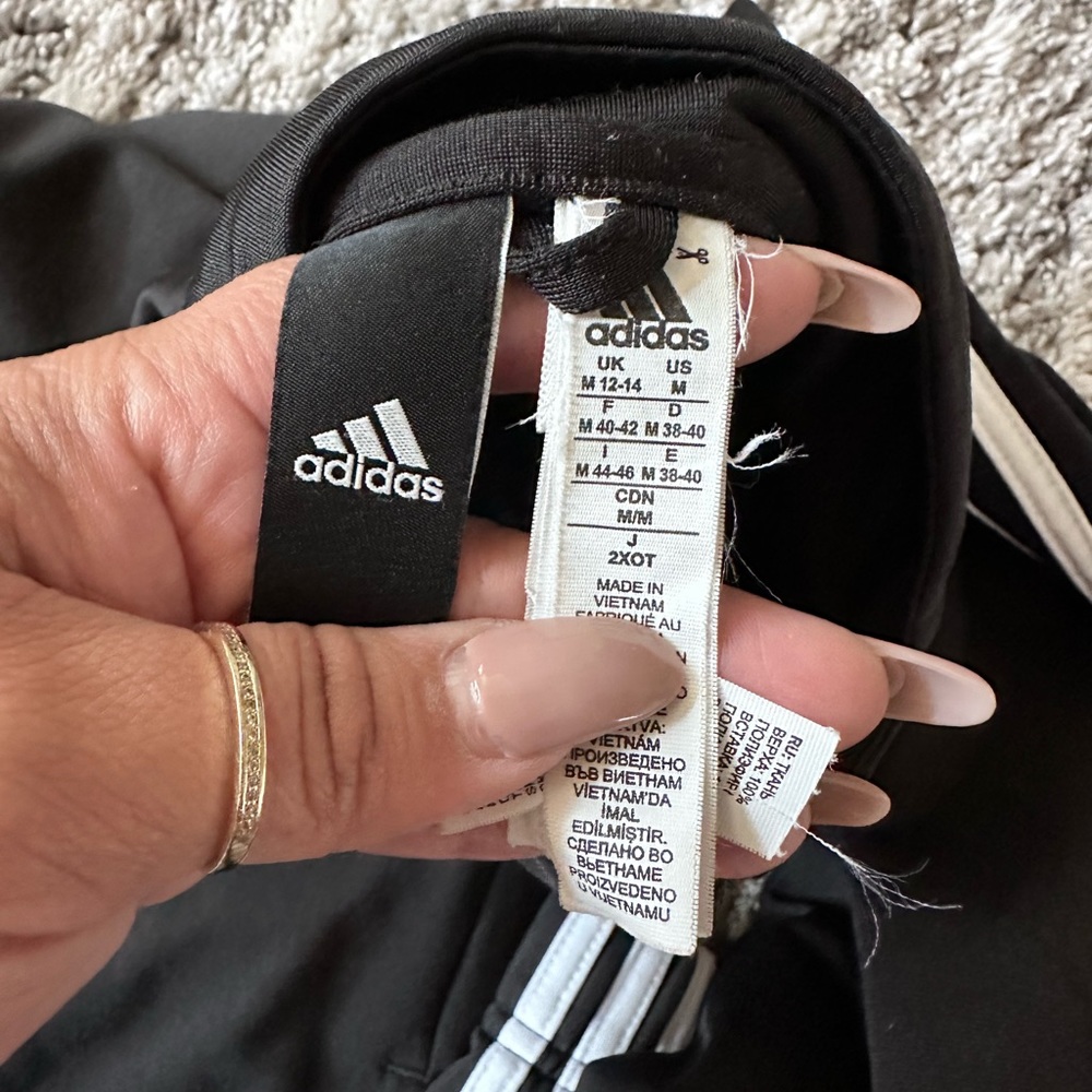 Adidas jacket - Picture 4 of 5